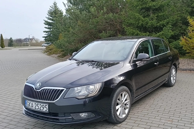 Skoda Superb cena 38500 przebieg: 269300, rok produkcji 2013 z Żukowo małe 56